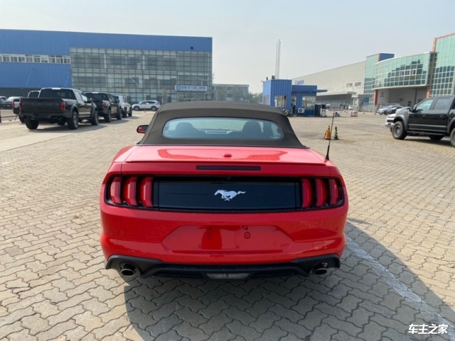 提供敞篷版 全新福特Mustang于6月21日上市