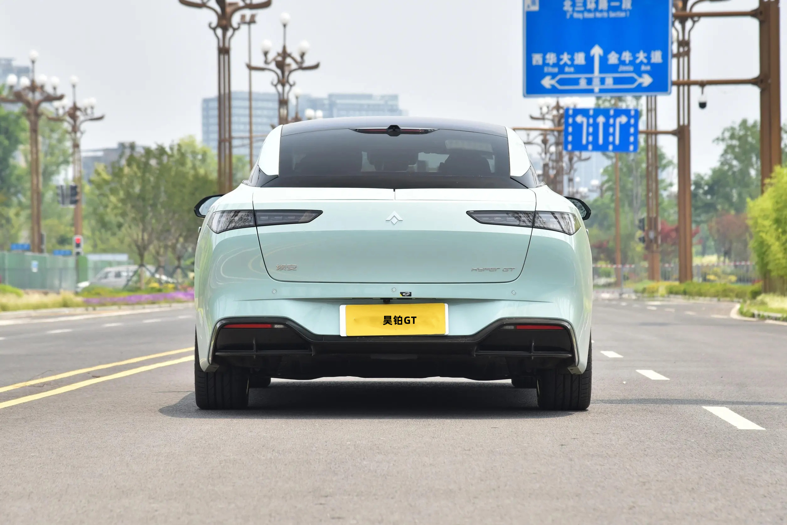 售价20.39-25.99万元，昊铂GT全球款来了