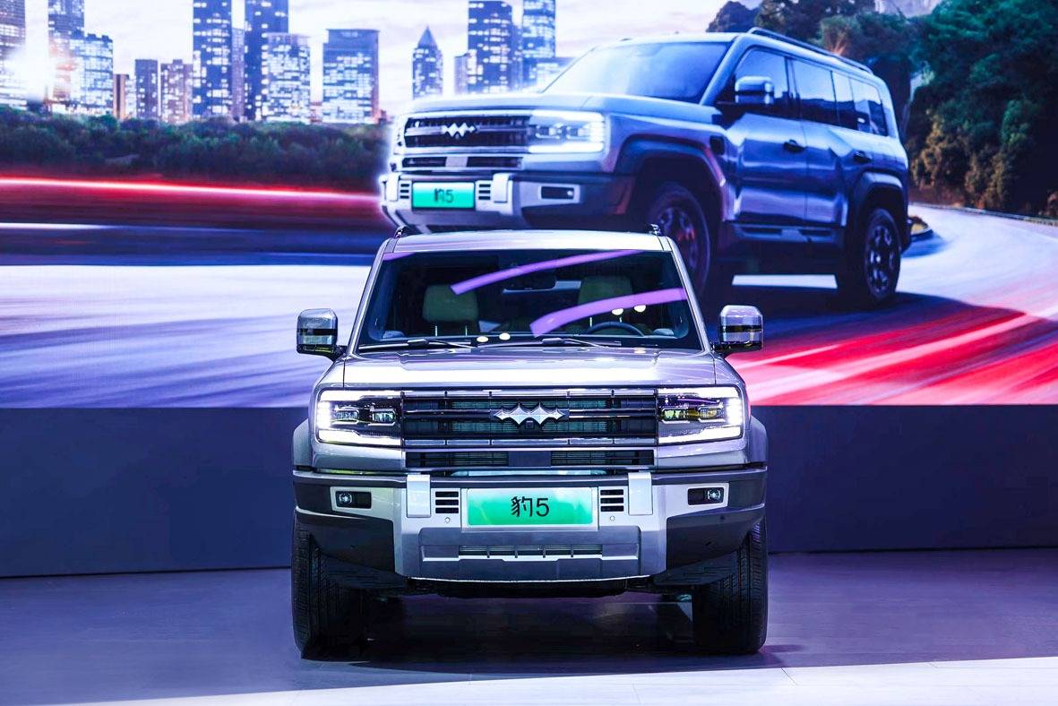 提供三种风格 方程豹SUPER 3量产版官图发布