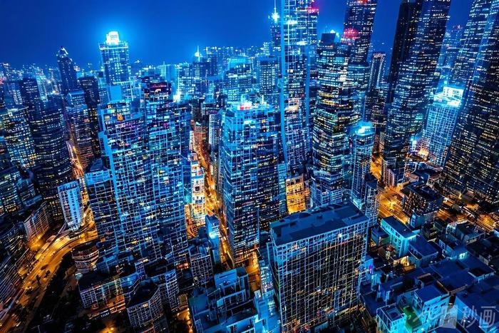 理想汽车向195名员工授出260万股份，人均约91.8万元