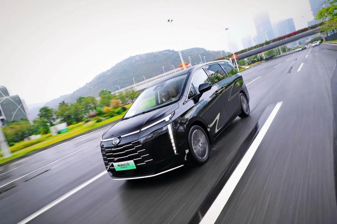 试驾大家9超混：高端MPV市场，“卷”起来了