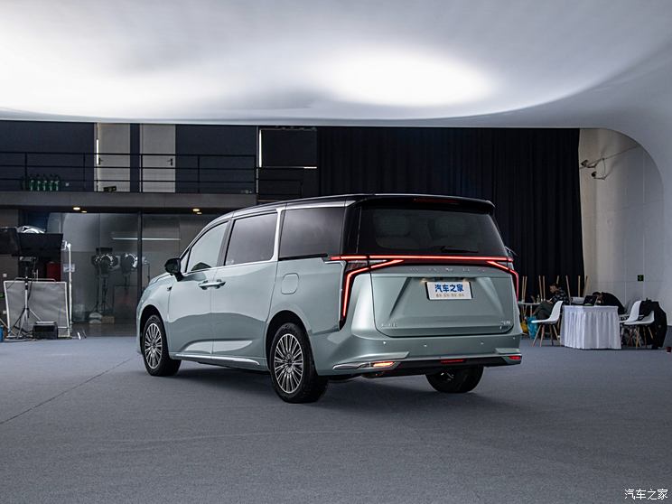 上汽大通大家9新车型上市 售36.29万元起