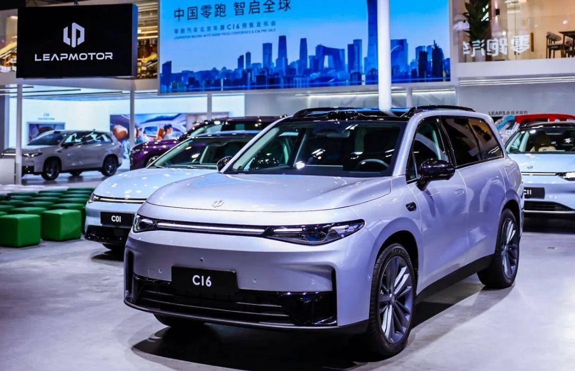 零跑C16,“虎口”夺食