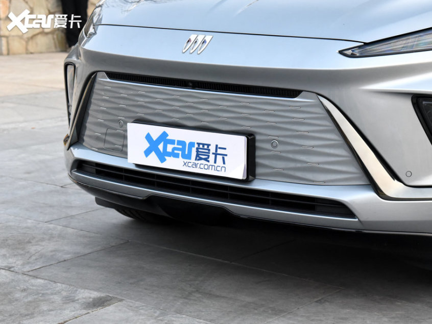 别克E5新增车型上市 售价21.19万元