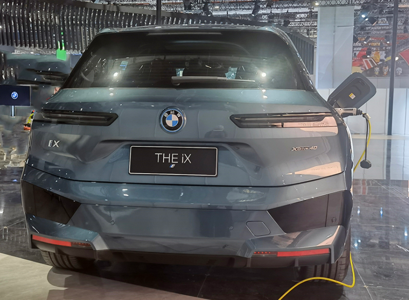 有望2026年发布 全新宝马iX5谍照曝光