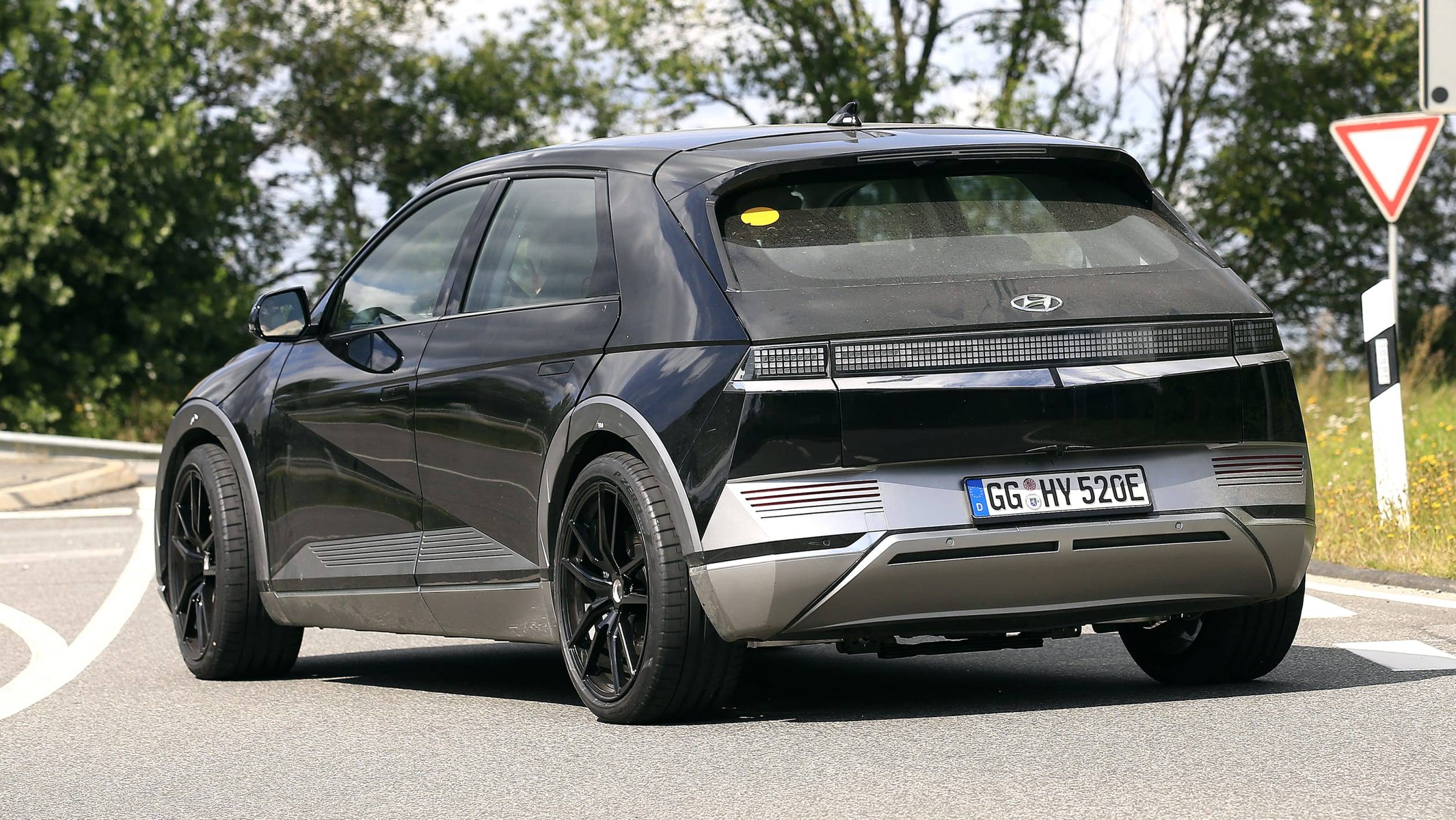 或命名IONIQ 9 现代中大型SUV将于年内亮相