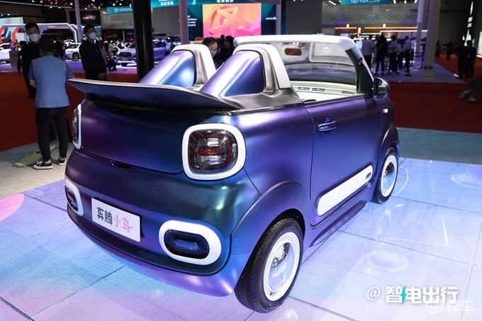 奔腾小马新增车型上市 售价2.49万元