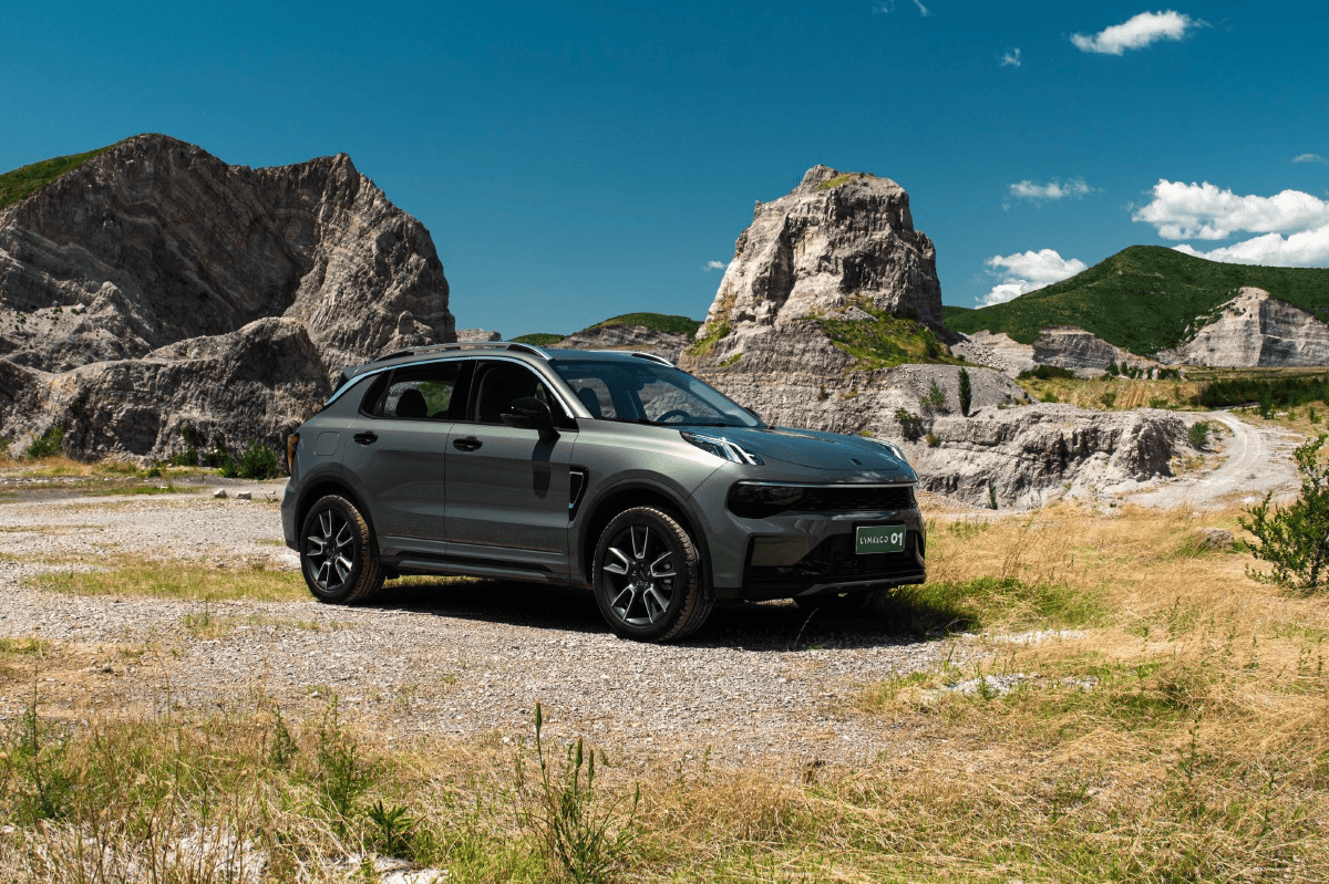 一句话点评8月中大型SUV ：增程车，赢麻了