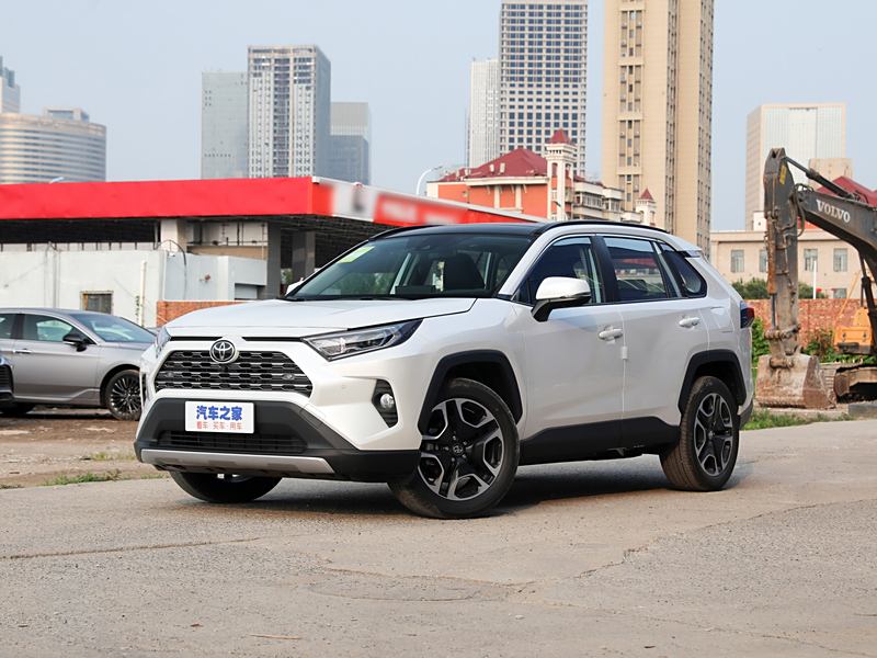 新RAV4荣放官降至高8000元 16.98万元起售