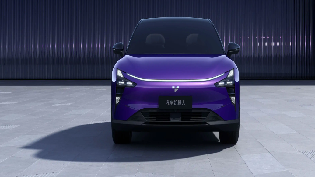 极越纯视觉智驾正面迎战FSD