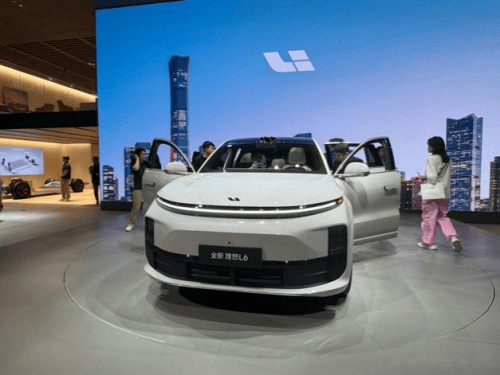 21.99万起售，纯电续航至少220km，阿维塔07能否“比肩”理想L6？