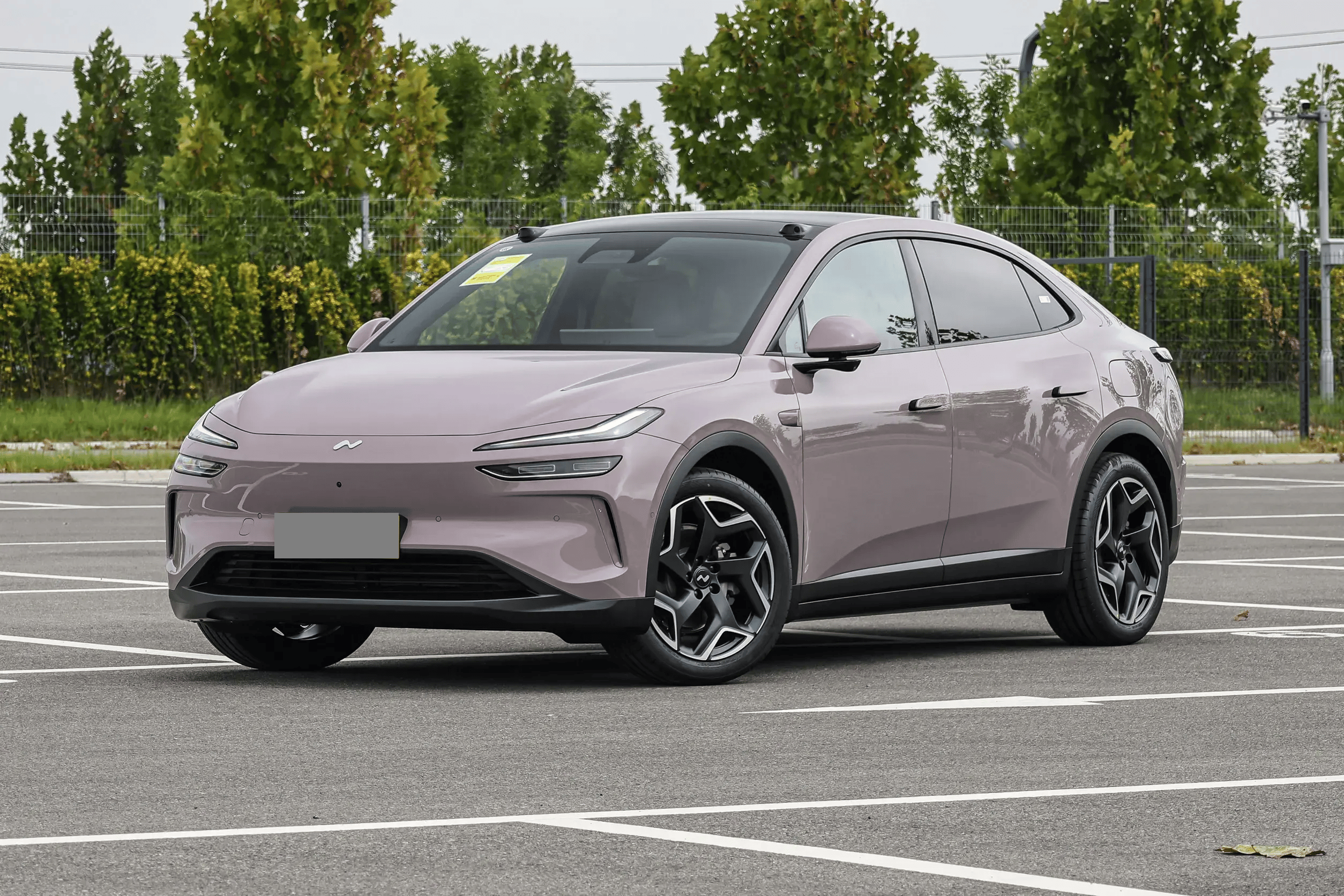 为何能成为爆款?剖析小鹏MONA M03与乐道L60的“竞争力”|主流车企市场分析