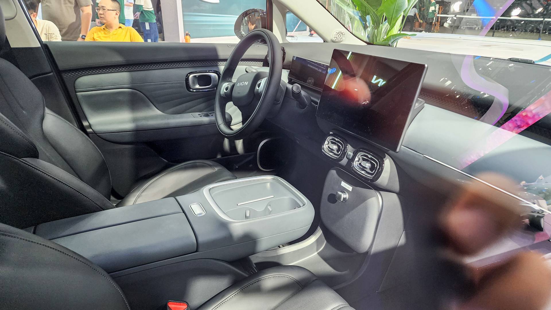 埃安AION UT鹦鹉龙将于2025年1月预售