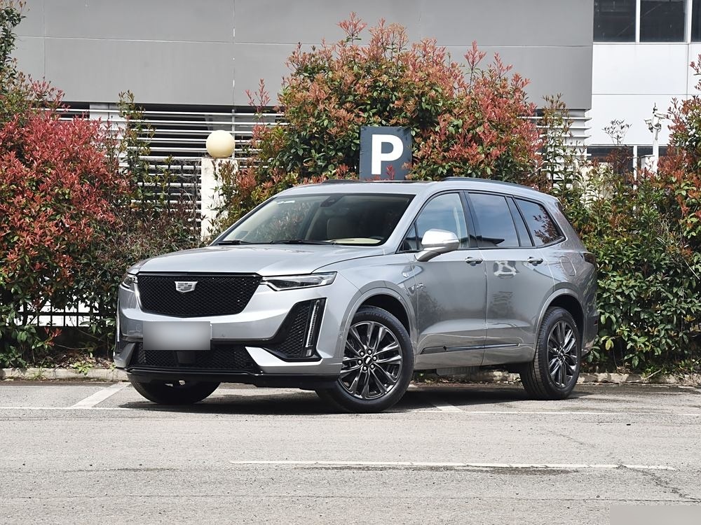 凯迪拉克XT6也开始卷“大沙发”，和理想L8比该如何选？