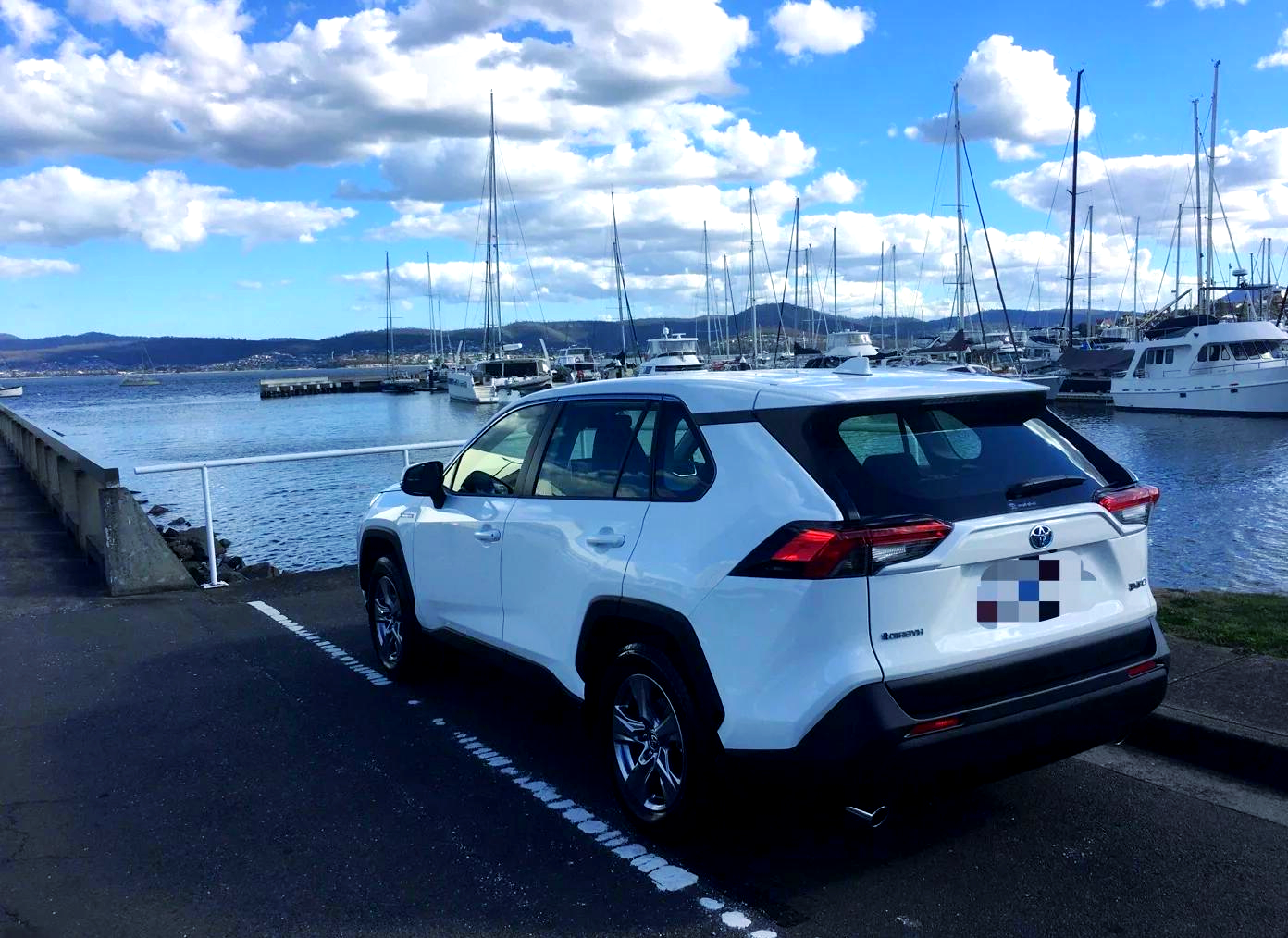 换装全新设计语言 丰田全新RAV4渲染图曝光