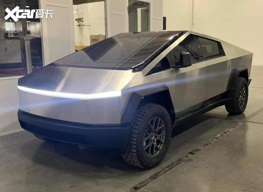 特斯拉下调Cybertruck产量，并将工人转移至Model Y生产线